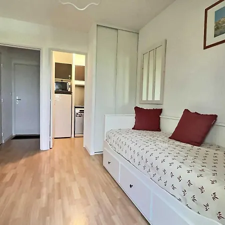 Le Lavandin - Piscine, Tennis & A Pieds Apartament *